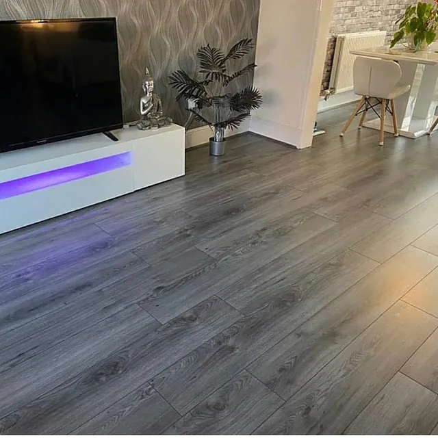 Millennium Oak laminate in grey